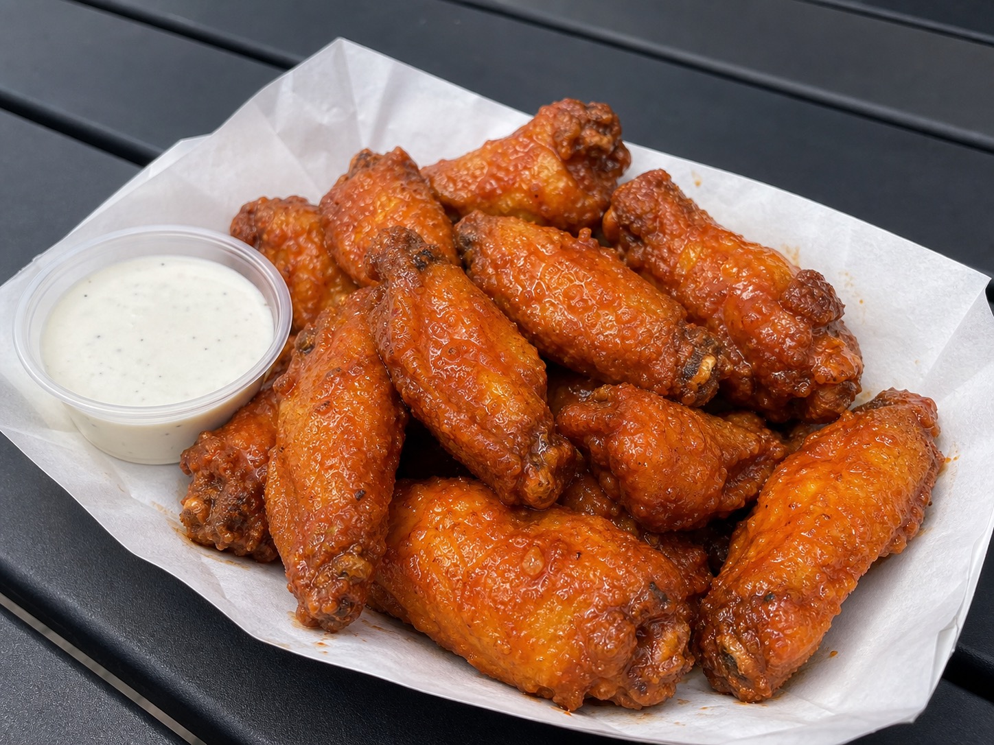 Buffalo wing basket